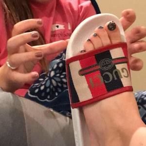 Meet your Posher, Olivia